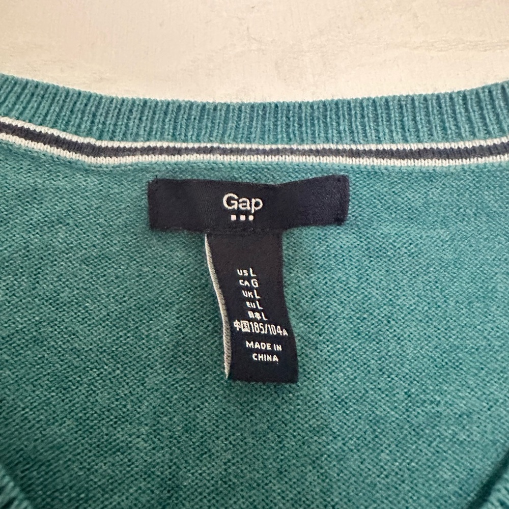 GAP Turquoise Knit Top